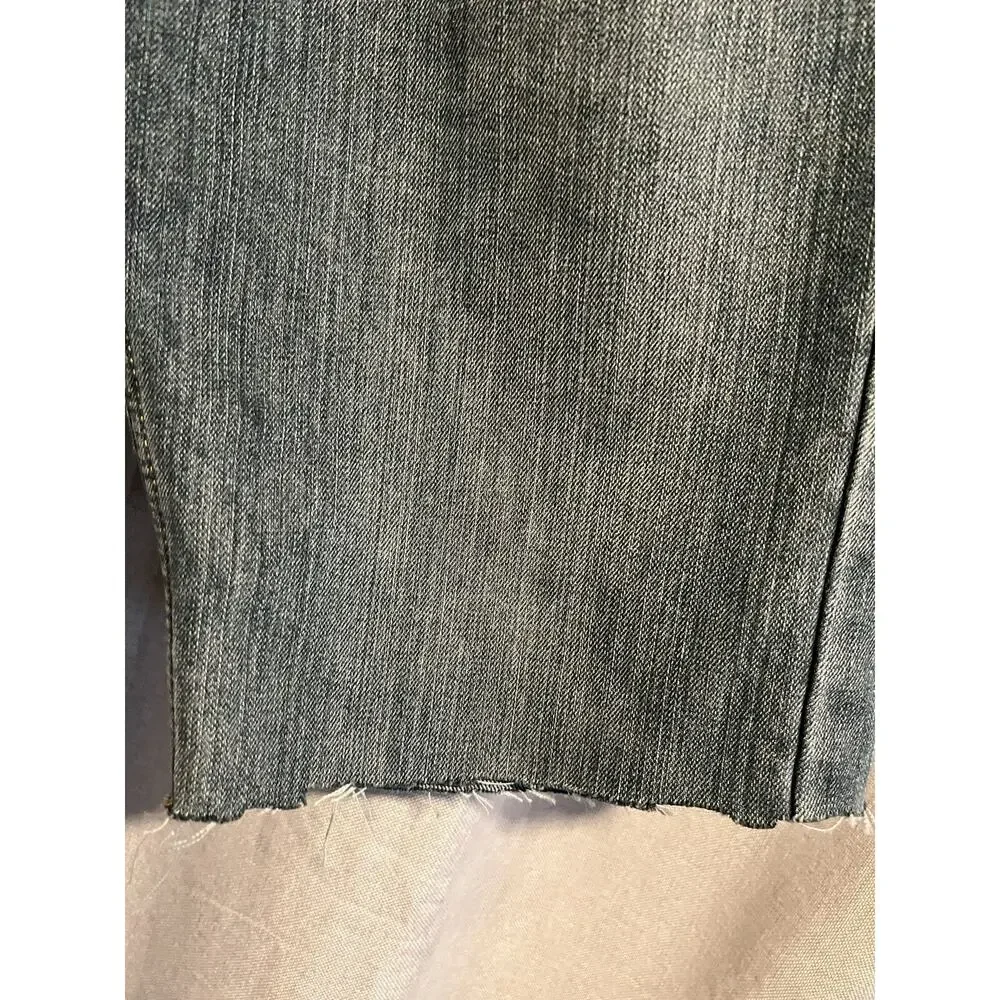 Levi Men Jean Shorts Jorts Denim Size 32 559 Denim Raw Edge Jean Shorts‎